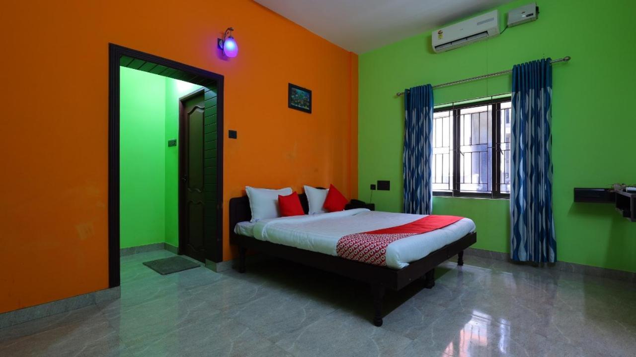 Kukuresidency Hotel Wadakkanchery Exterior photo
