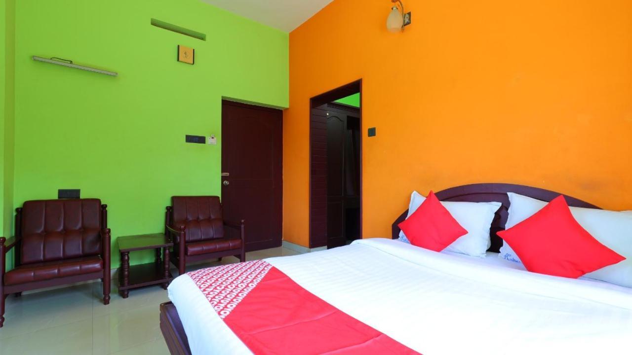 Kukuresidency Hotel Wadakkanchery Exterior photo